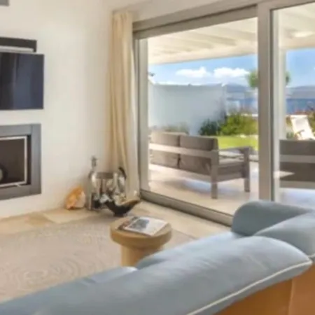 Seafront Bliss Porto Cervo Apartment *